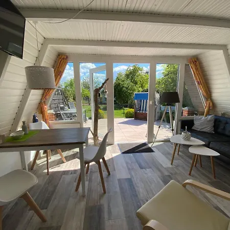Naehe Warnemuende 3 Feriehus *